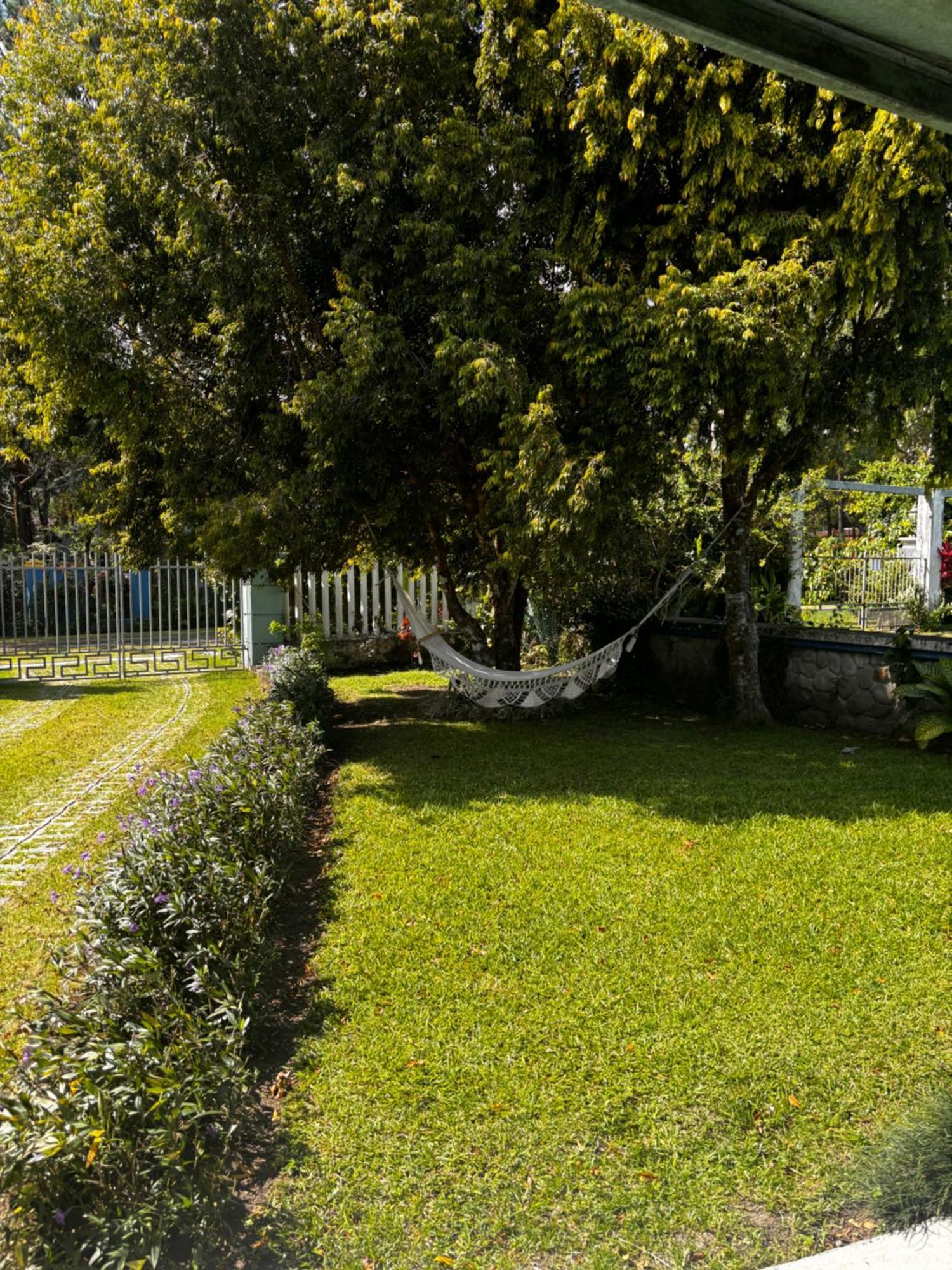La Maison D' Ivonne Antón Exterior foto